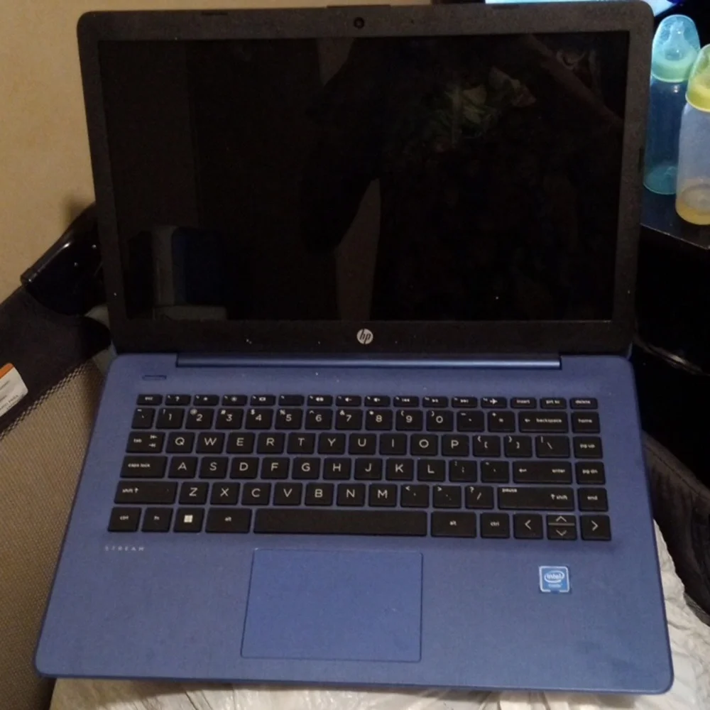 Laptop